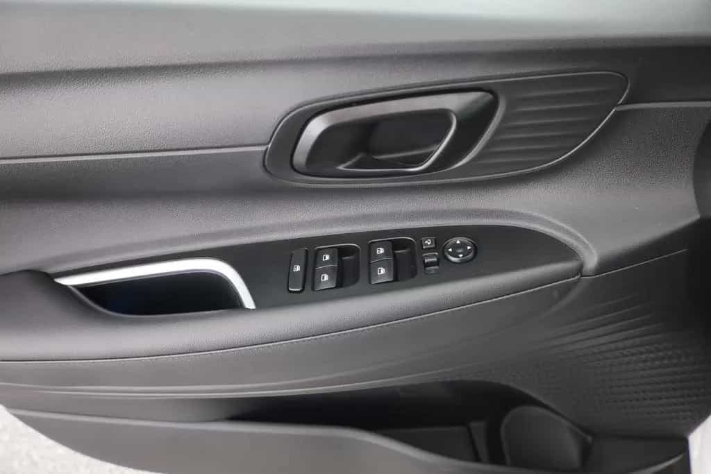 Hyundai BAYON 1.0T-GDI LED Navi Kamera 09/2025-photo-21
