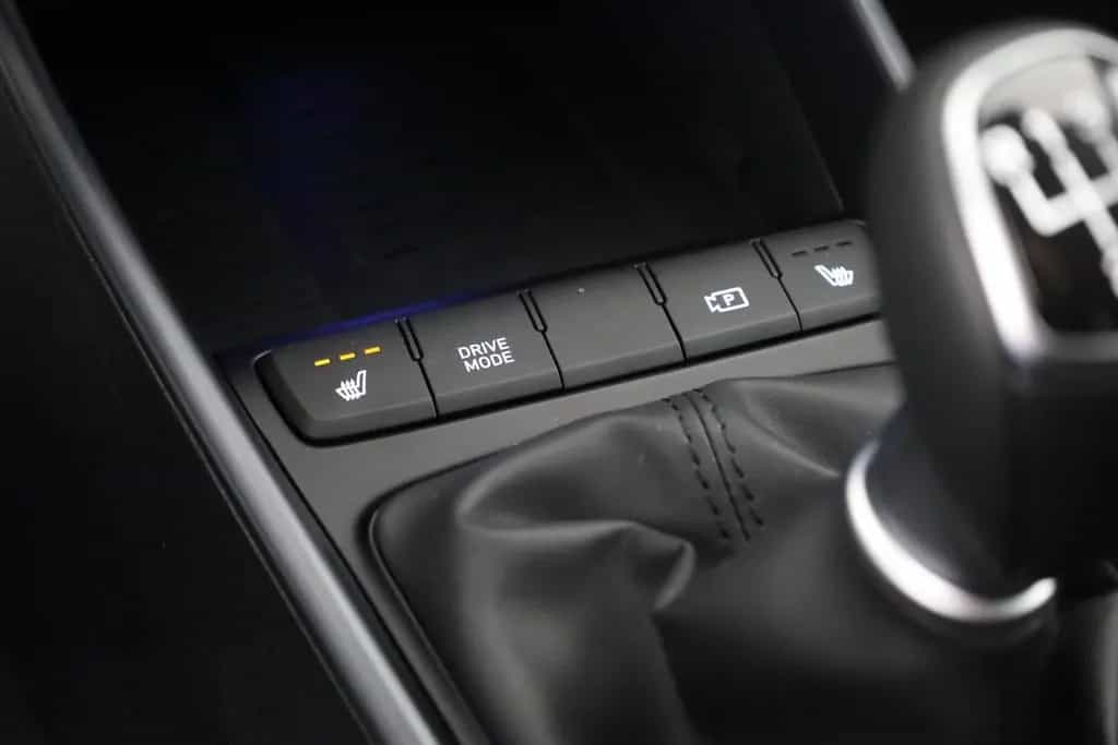 Hyundai BAYON 1.0T-GDI LED Navi Kamera 09/2025-photo-43