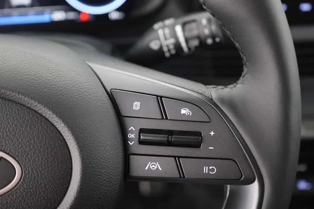 Hyundai BAYON 1.0T-GDI LED Navi Kamera 09/2025-photo-47
