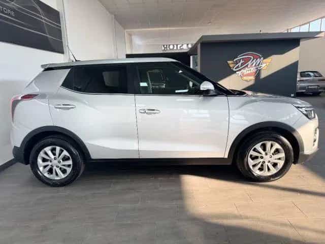 Ssangyong Tivoli Tivoli 1.6 diesel 2WD Exclusive aut. 03/2021-photo-3
