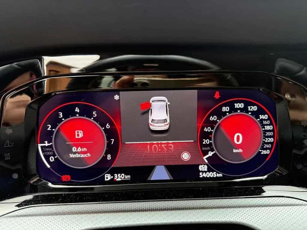 Volkswagen Golf 8 Active 01/2022-photo-3