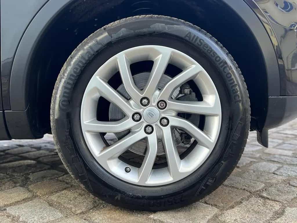 Land Rover Discovery Sport 2.0 Td4 SE AWD +AHK+CAM+PANO+ 03/2017-photo-27