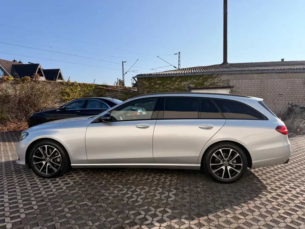 Mercedes-Benz E-Class 200 E T-Modell E 200 S213 05/2019-photo-1