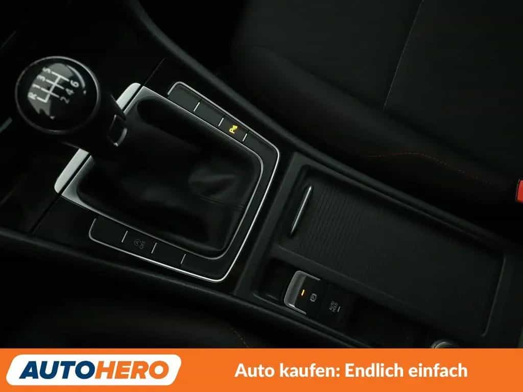 Volkswagen Golf VII 1.4 TSI Sound*NAVI*ACC*PDC* 12/2017-photo-24