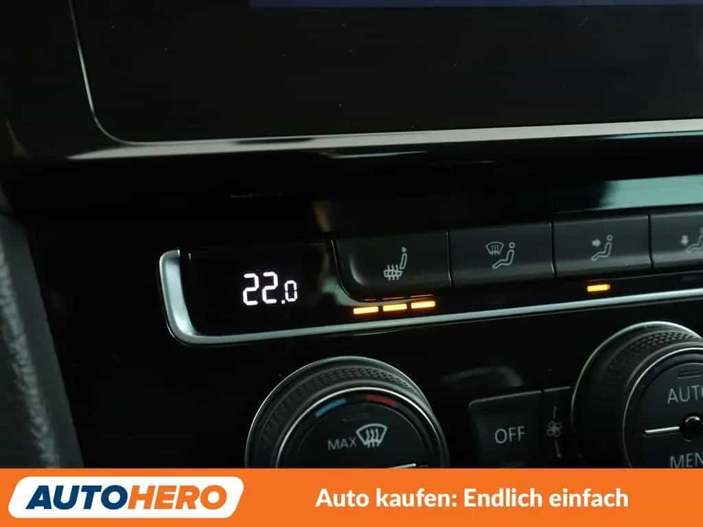 Volkswagen Golf VII 1.4 TSI Sound*NAVI*ACC*PDC* 12/2017-photo-26