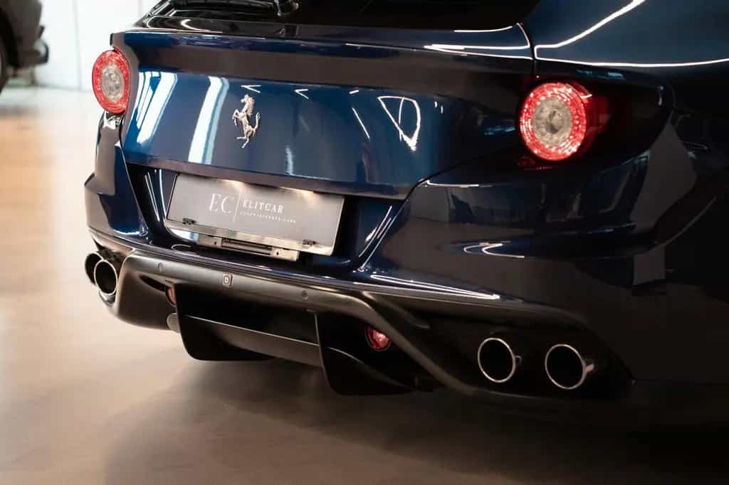 Ferrari FF 6,3 V12 06/2012-photo-10