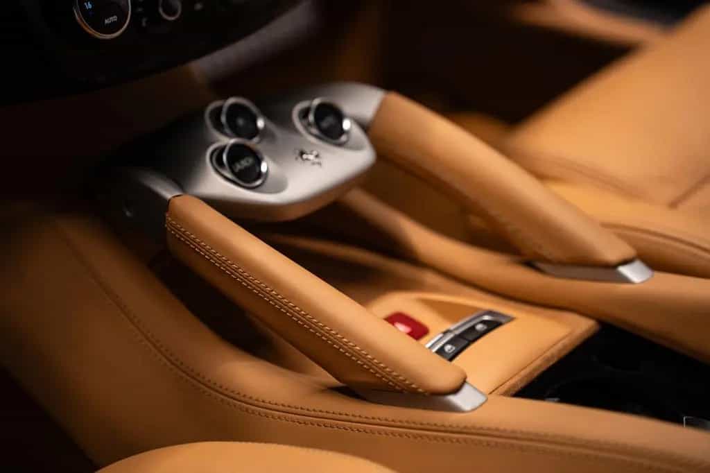 Ferrari FF 6,3 V12 06/2012-photo-20