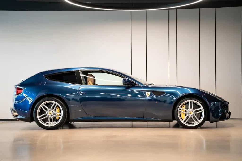 Ferrari FF 6,3 V12 06/2012-photo-4