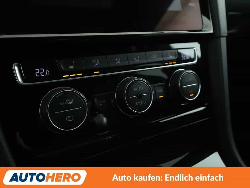 Volkswagen Golf VII 2.0 TSI GTI TCR Aut.*NAVI*LED*ACC* 12/2019-photo-23