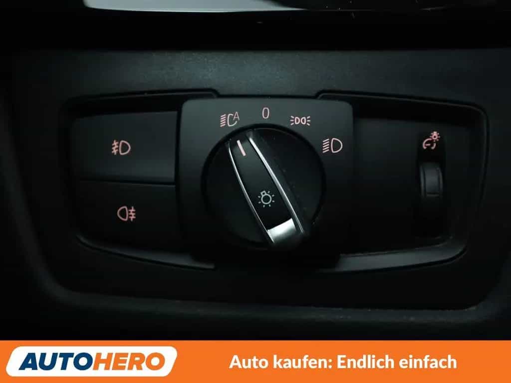 BMW 3 Series 320i GT M Sport Aut.*NAVI*LED*TEMPO*PDC*SHZ* 04/2017-photo-25
