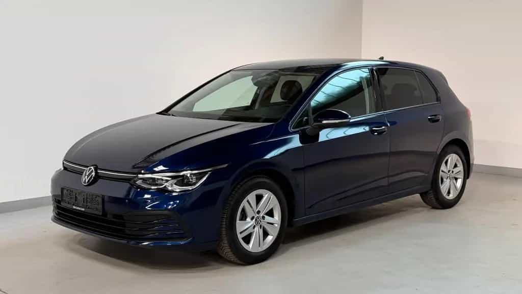 Volkswagen Golf VIII Lim. Life AHK-STHZ-KAM-MEMORY-H&K-LED+ 01/2023-photo-0