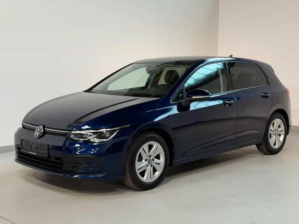 Volkswagen Golf VIII Lim. Life AHK-STHZ-KAM-MEMORY-H&K-LED+ 01/2023-photo-1