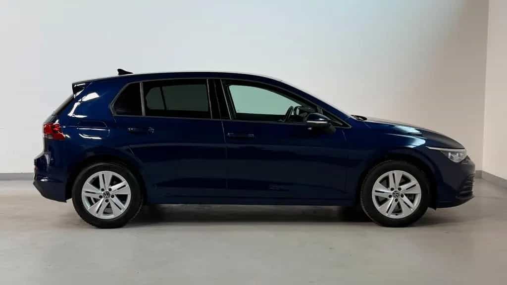 Volkswagen Golf VIII Lim. Life AHK-STHZ-KAM-MEMORY-H&K-LED+ 01/2023-photo-6