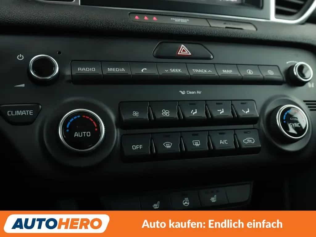 Kia Sportage 1.6 GDI Vision 2WD *NAVI*TEMPO*PDC*SHZ* 02/2017-photo-23