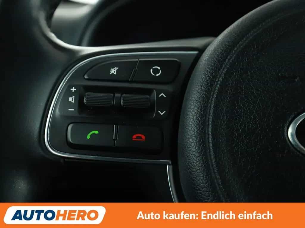Kia Sportage 1.6 GDI Vision 2WD *NAVI*TEMPO*PDC*SHZ* 02/2017-photo-30