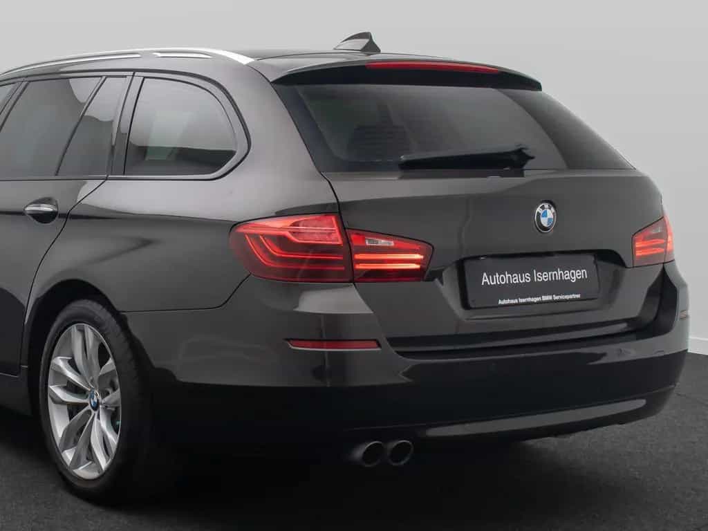BMW 5 Series 520d HUD Alarm Komfortsitze SoftClose AHK Sport 10/2015-photo-15