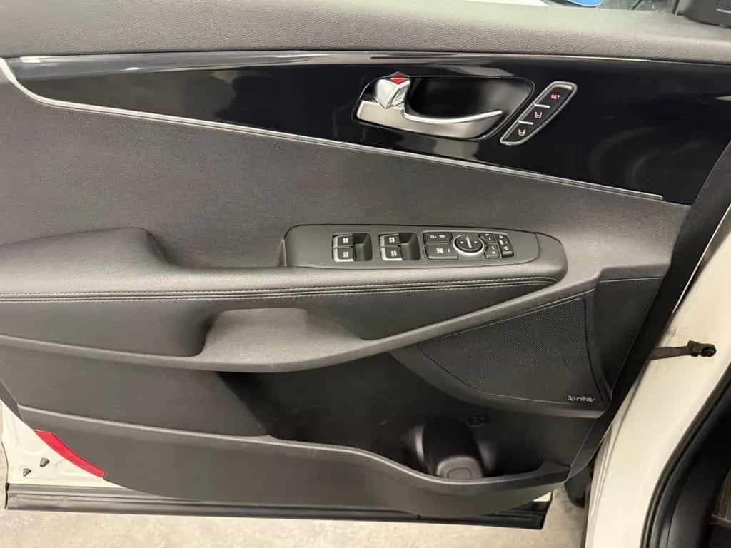 Kia Sorento Platinum Edition 2.2d 4WD ACC 360° 05/2017-photo-26