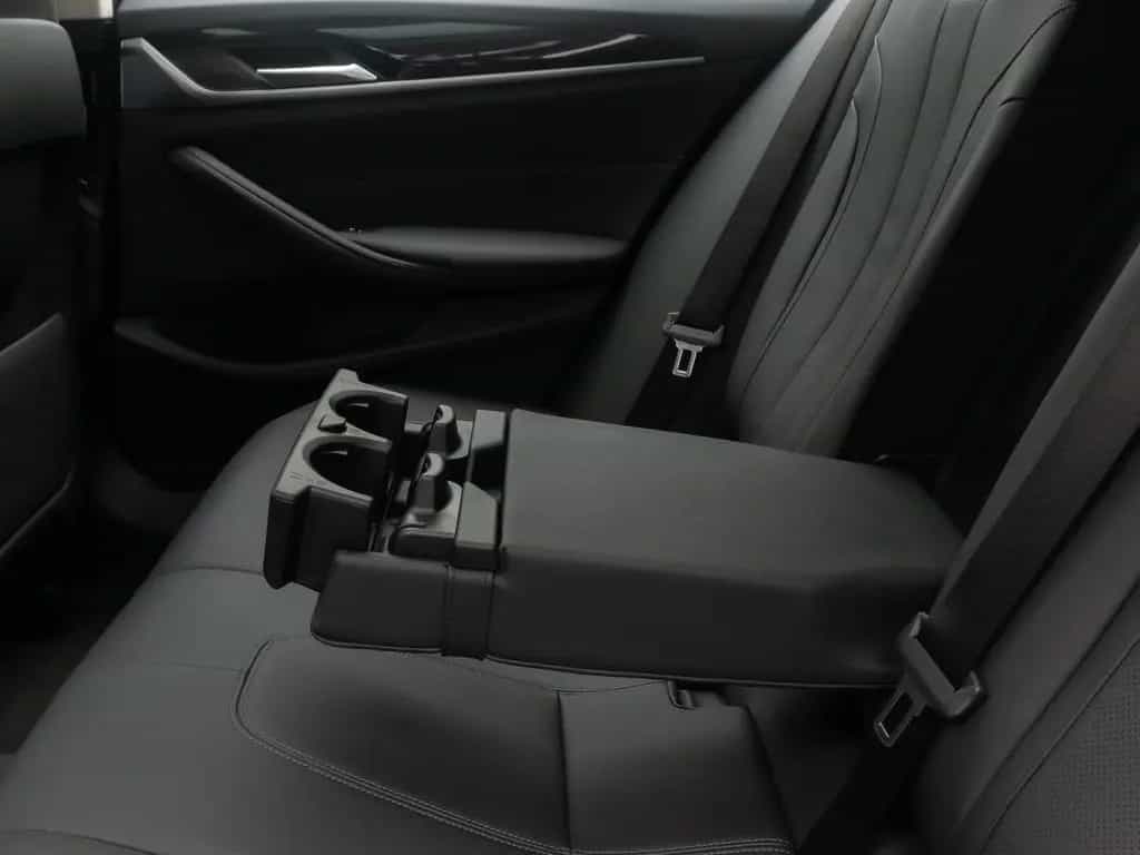 BMW 5 Series 530d Alarm 4xKlima DAB Kamera Panorama Sportsitz 08/2022-photo-27