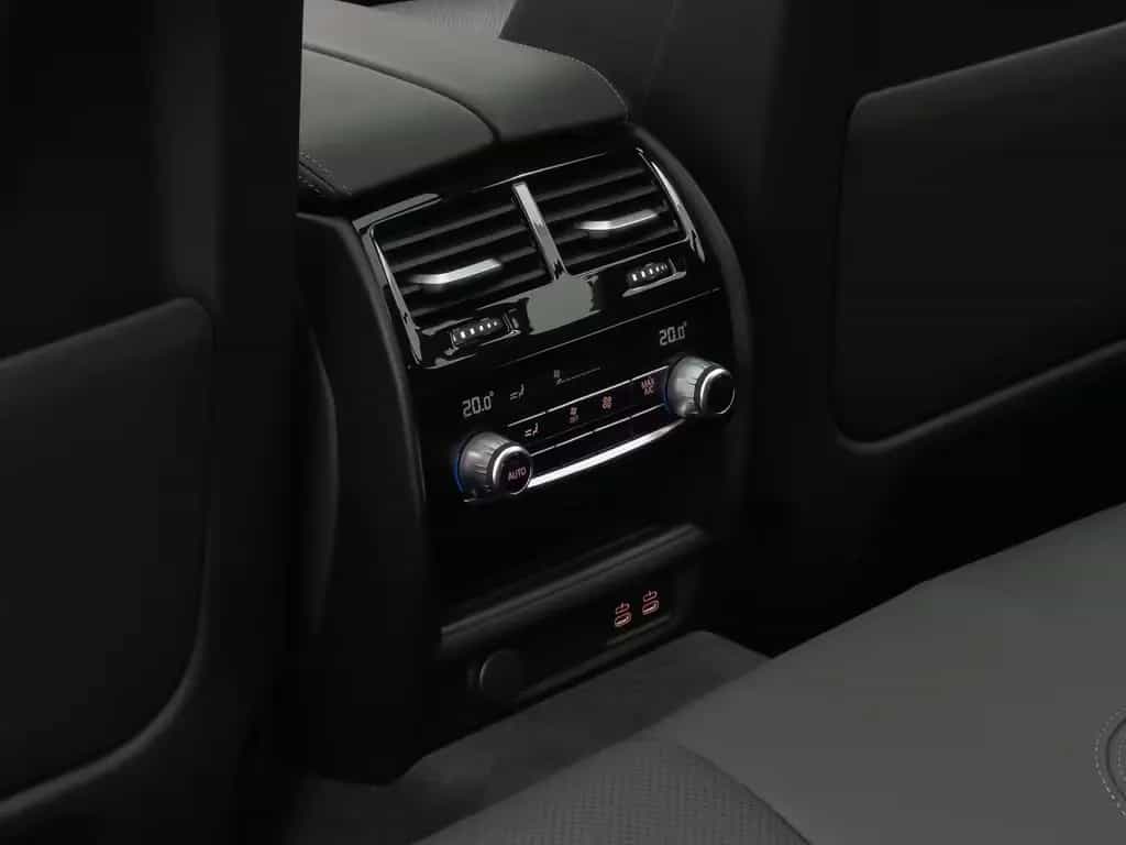 BMW 5 Series 530d Alarm 4xKlima DAB Kamera Panorama Sportsitz 08/2022-photo-28