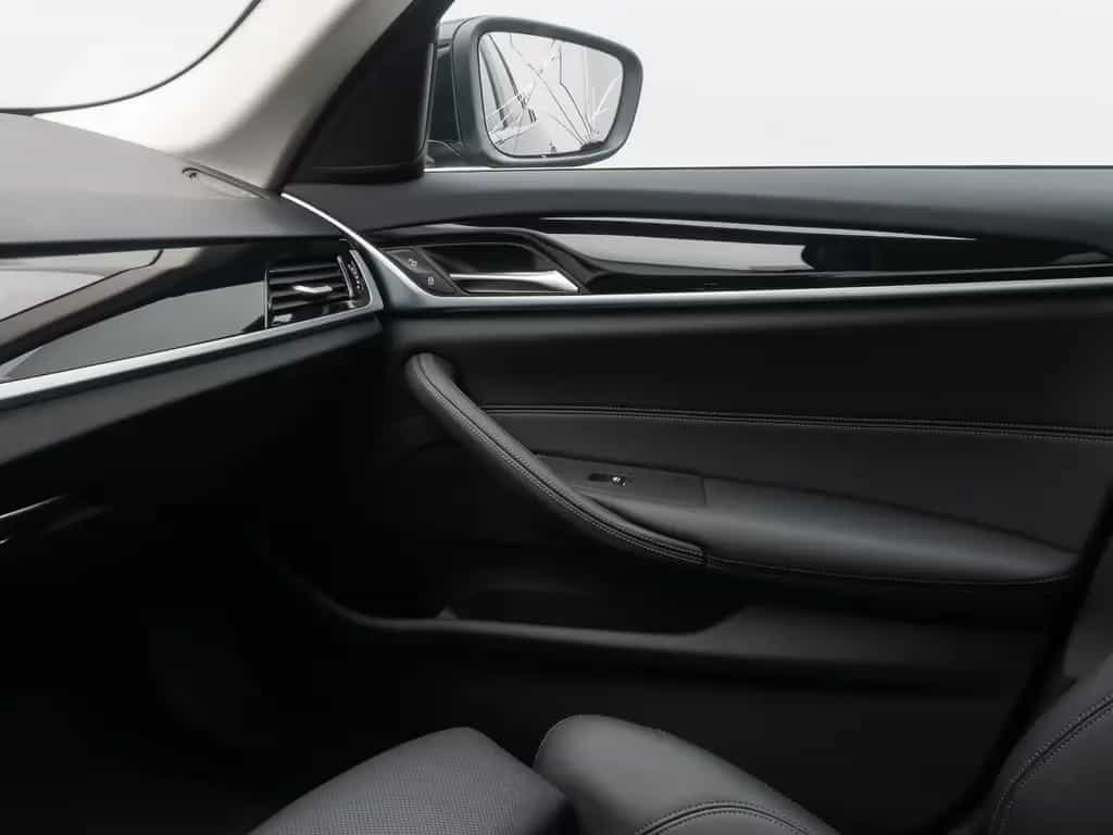 BMW 5 Series 530d Alarm 4xKlima DAB Kamera Panorama Sportsitz 08/2022-photo-34