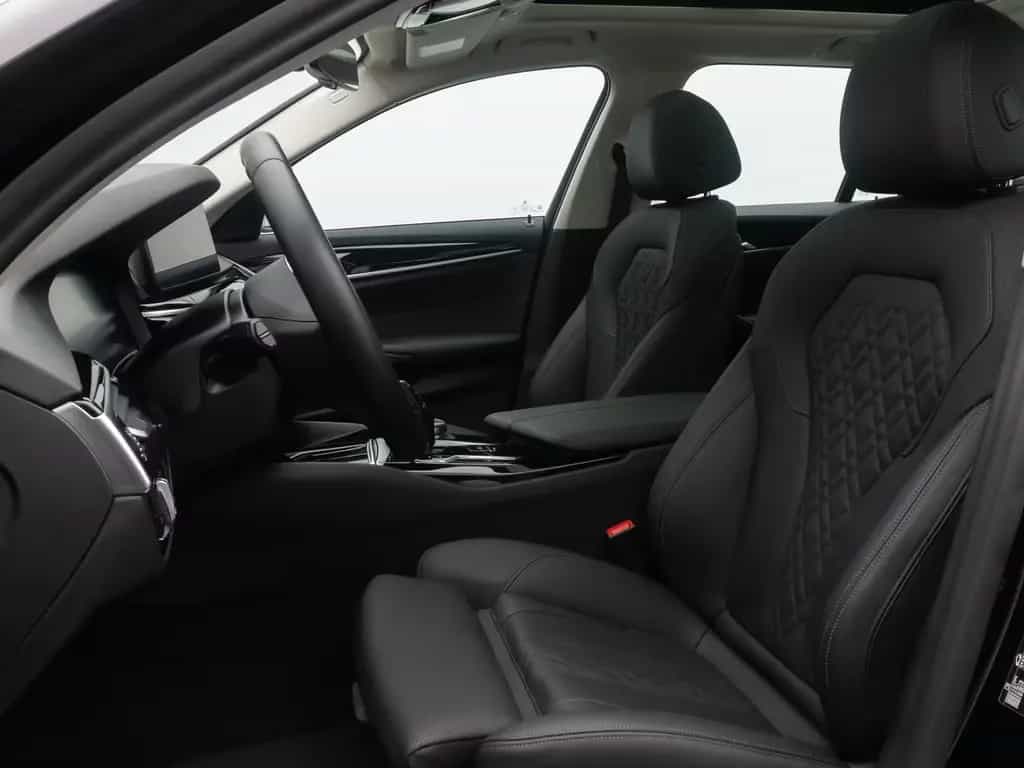 BMW 5 Series 530d Alarm 4xKlima DAB Kamera Panorama Sportsitz 08/2022-photo-36