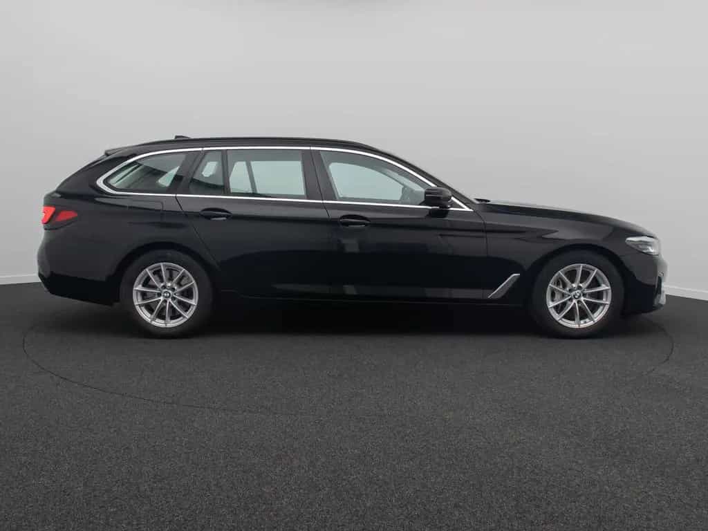 BMW 5 Series 530d Alarm 4xKlima DAB Kamera Panorama Sportsitz 08/2022-photo-4