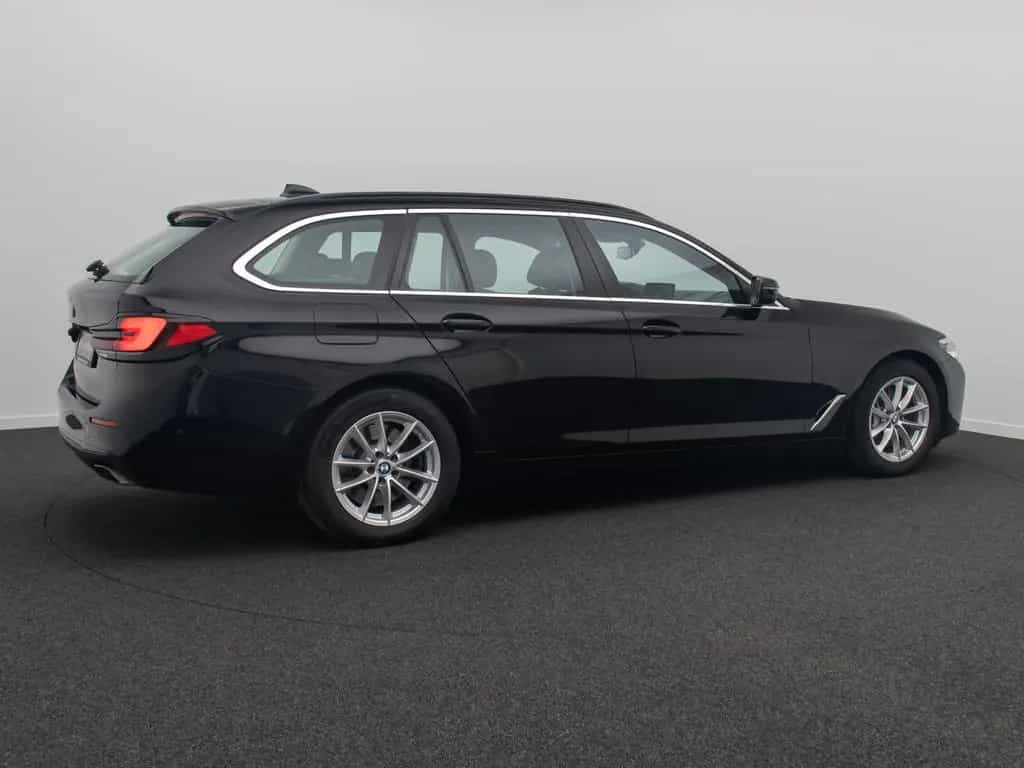 BMW 5 Series 530d Alarm 4xKlima DAB Kamera Panorama Sportsitz 08/2022-photo-5