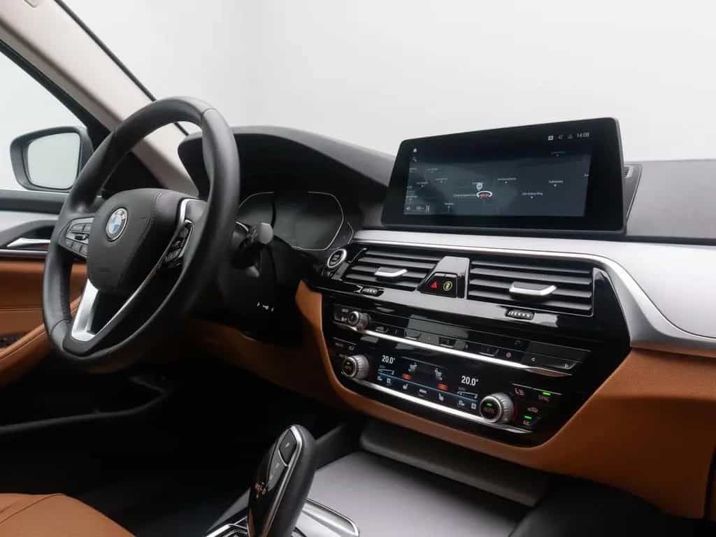 BMW 5 Series 520d Alarm DAB Kamera 4xKlima Leder Sport Parkas 01/2021-photo-34