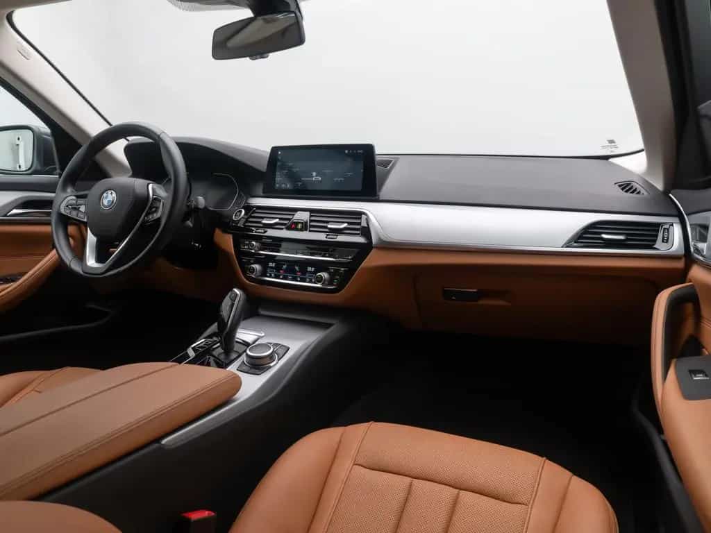 BMW 5 Series 520d Alarm DAB Kamera 4xKlima Leder Sport Parkas 01/2021-photo-39