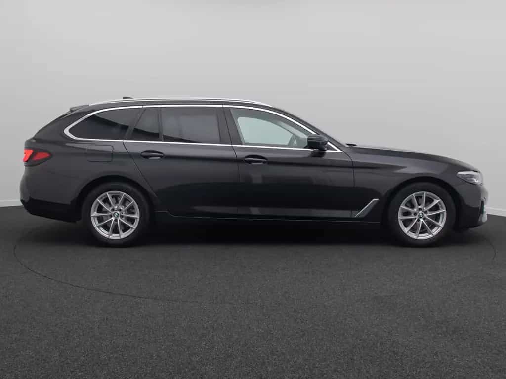 BMW 5 Series 520d Alarm DAB Kamera 4xKlima Leder Sport Parkas 01/2021-photo-4