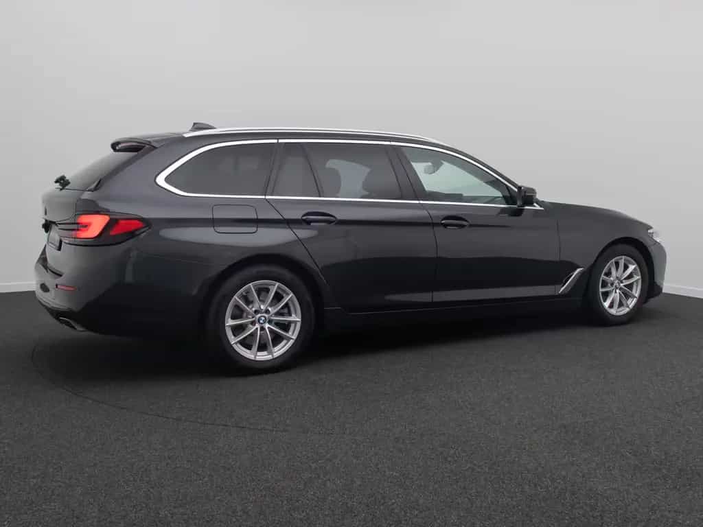 BMW 5 Series 520d Alarm DAB Kamera 4xKlima Leder Sport Parkas 01/2021-photo-5