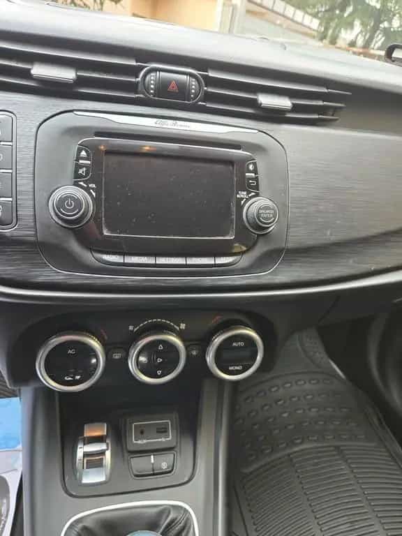 Alfa Romeo Giulietta 1.6 JTDm 120 CV Super 10/2017-photo-13