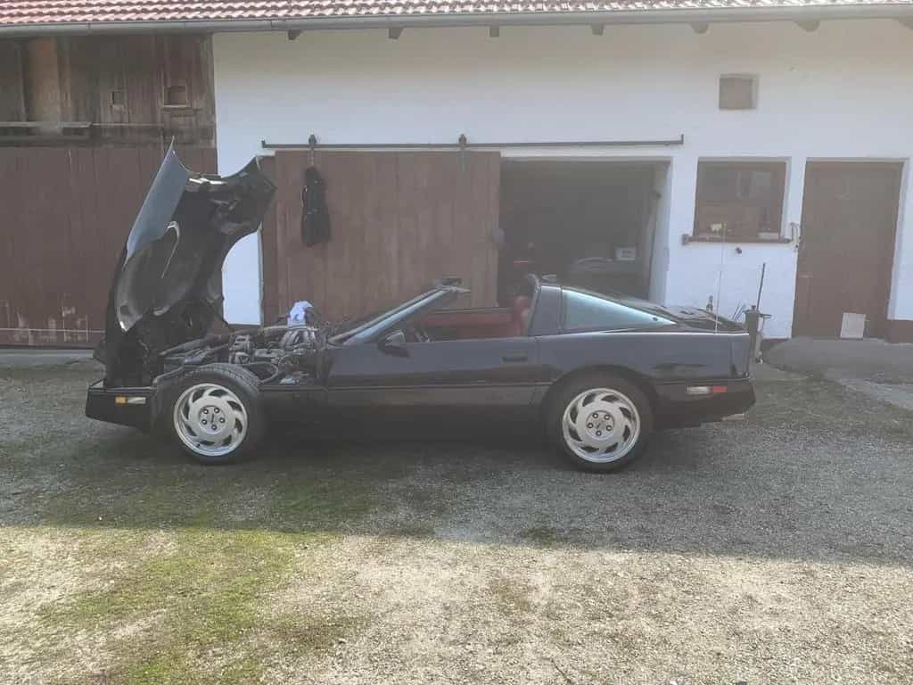 Corvette C4 03/1987-photo-1