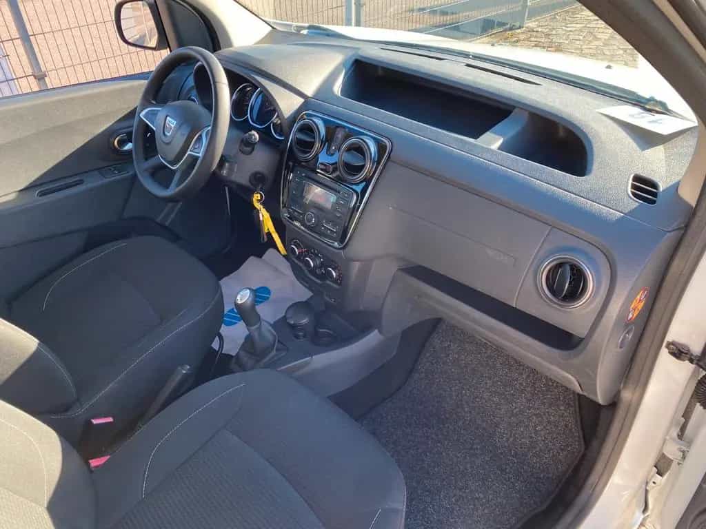 Dacia Dokker COMFORT 1.Hd SCHECKHEFT ALLWETTER KLIMA 04/2018-photo-40