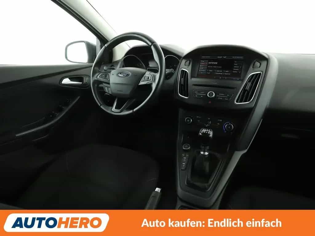 Ford Focus 1.0 EcoBoost Business*NAVI*CAM*PDC*SHZ*LIM 04/2016-photo-12
