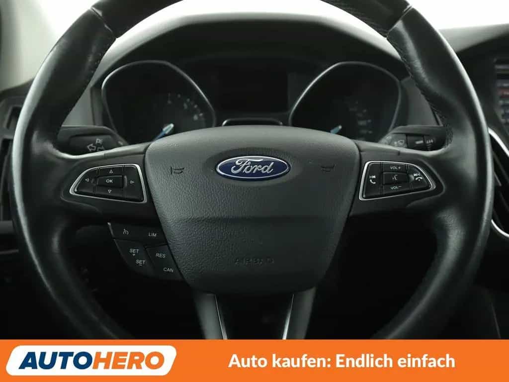 Ford Focus 1.0 EcoBoost Business*NAVI*CAM*PDC*SHZ*LIM 04/2016-photo-18