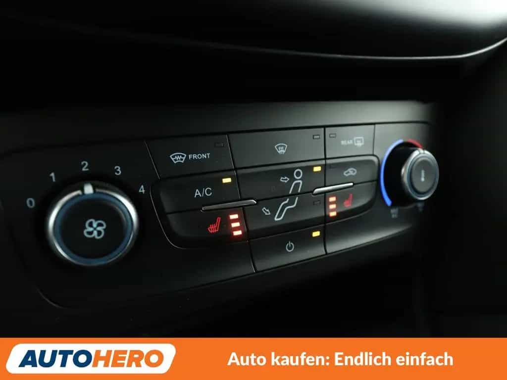Ford Focus 1.0 EcoBoost Business*NAVI*CAM*PDC*SHZ*LIM 04/2016-photo-22