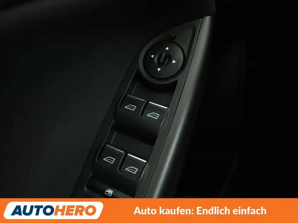 Ford Focus 1.0 EcoBoost Business*NAVI*CAM*PDC*SHZ*LIM 04/2016-photo-24