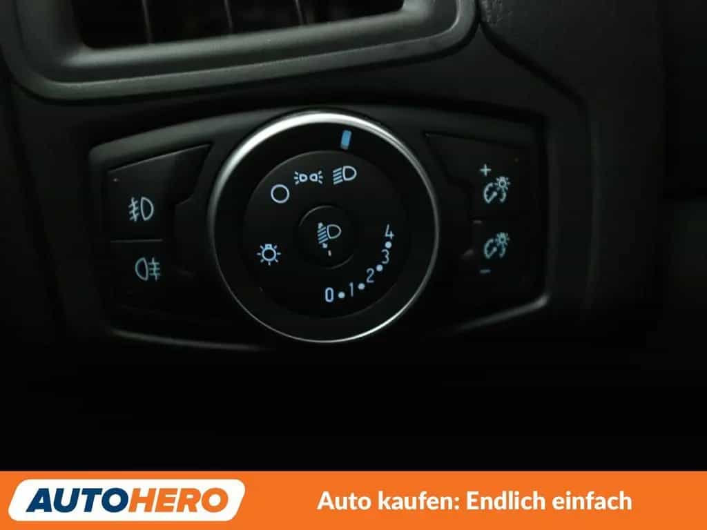 Ford Focus 1.0 EcoBoost Business*NAVI*CAM*PDC*SHZ*LIM 04/2016-photo-25