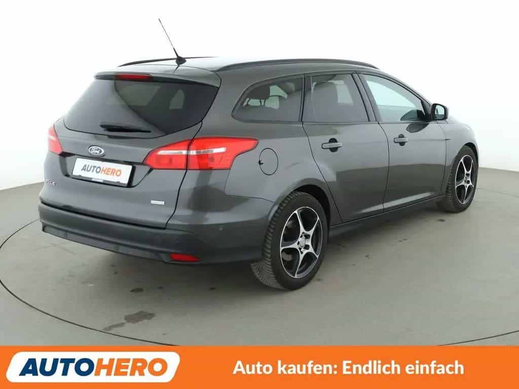 Ford Focus 1.0 EcoBoost Business*NAVI*CAM*PDC*SHZ*LIM 04/2016-photo-5