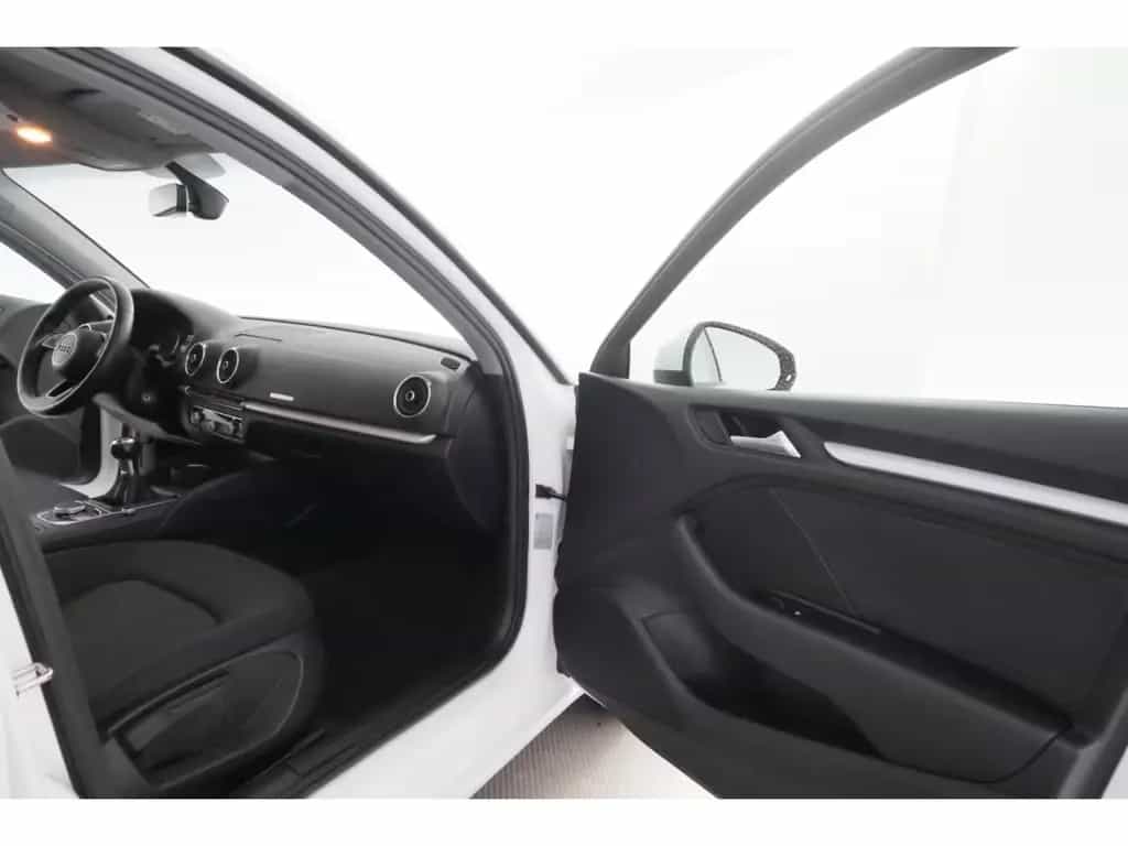Audi A3 30TFSI Sb Serie+XENON+CARPLAY+SHZ+PDC+KLIMA 10/2018-photo-19