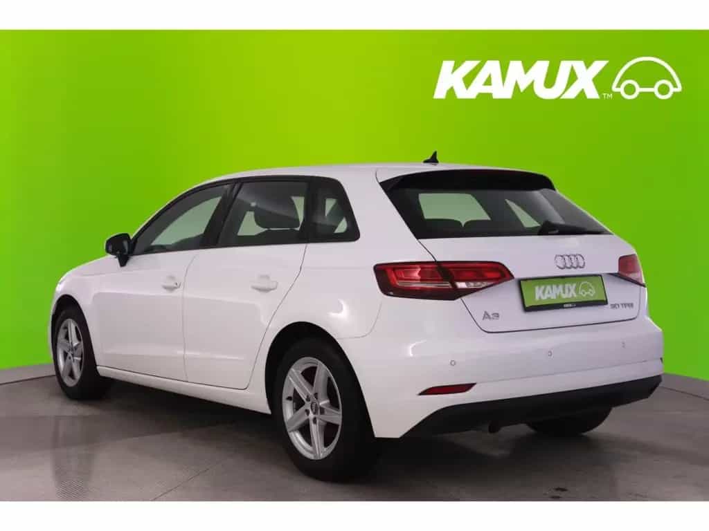 Audi A3 30TFSI Sb Serie+XENON+CARPLAY+SHZ+PDC+KLIMA 10/2018-photo-4