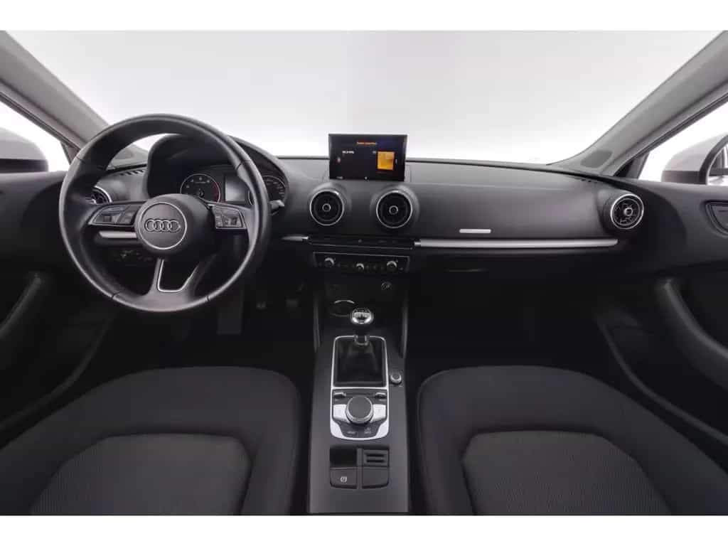 Audi A3 30TFSI Sb Serie+XENON+CARPLAY+SHZ+PDC+KLIMA 10/2018-photo-9