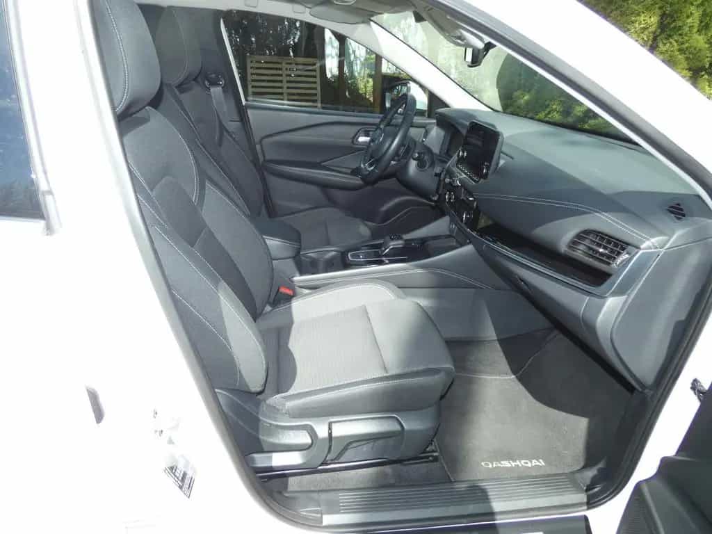 Nissan Qashqai 1.3 DIG-T MHEV Kamera Temp. LED DAB 12/2021-photo-7