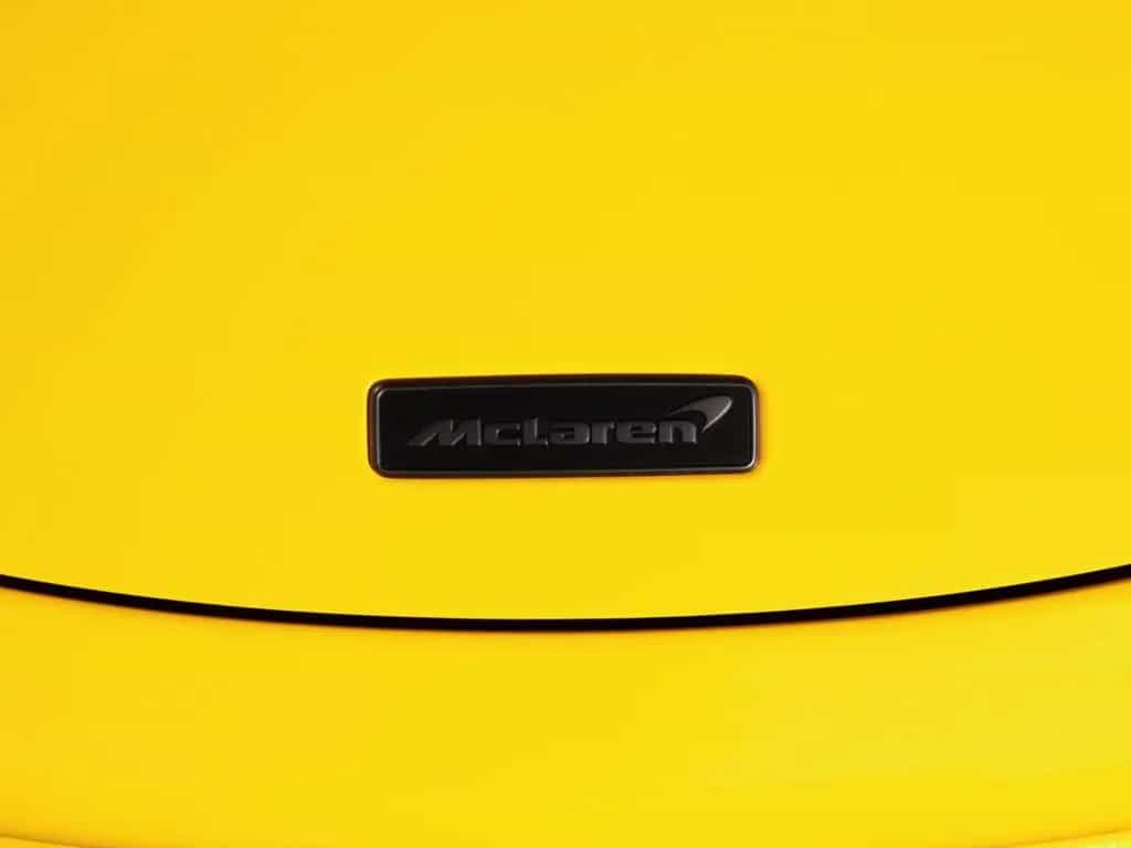 McLaren 750S Spider / Volcano Yellow / Comfort Seats / B&W null-photo-16