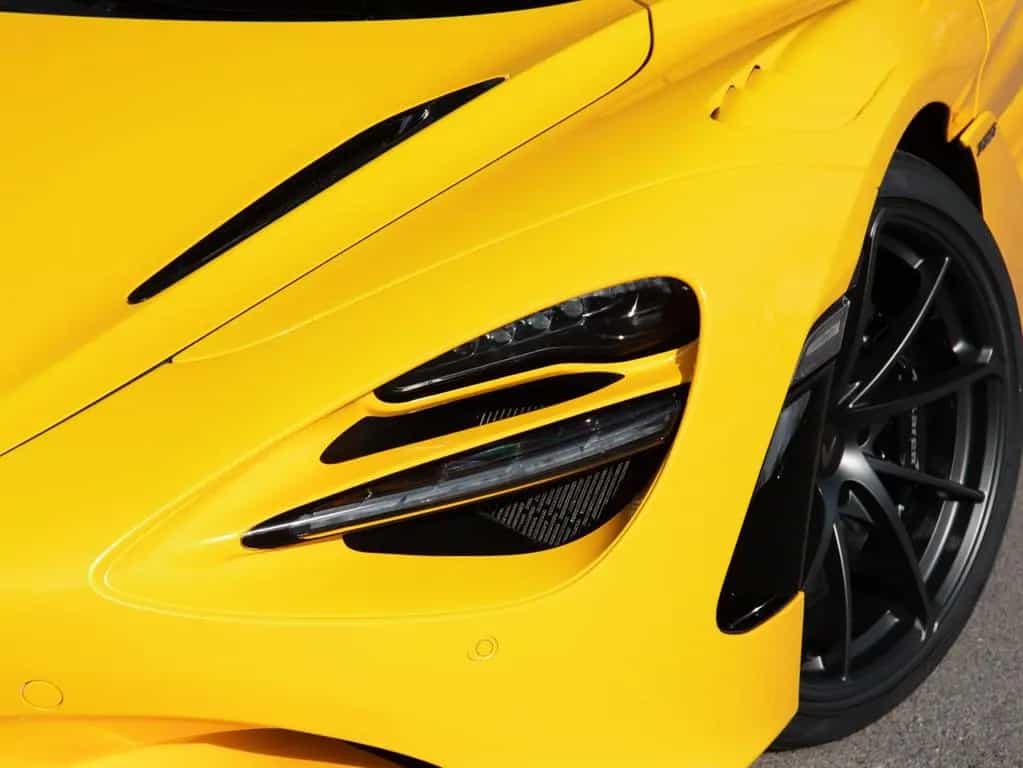 McLaren 750S Spider / Volcano Yellow / Comfort Seats / B&W null-photo-7
