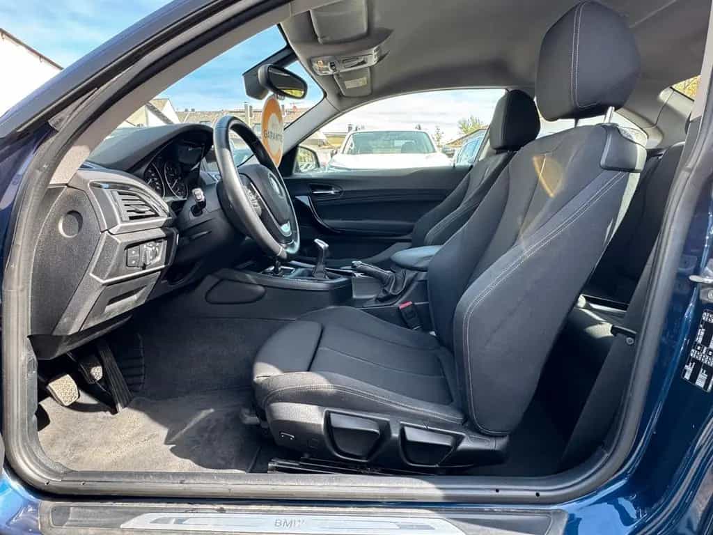 BMW 2 Series 218 i Coupe Sport Line Bi-Xenon*Tempomat*PDC 08/2015-photo-11