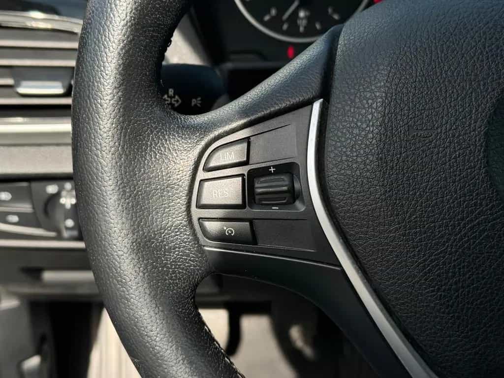 BMW 2 Series 218 i Coupe Sport Line Bi-Xenon*Tempomat*PDC 08/2015-photo-23
