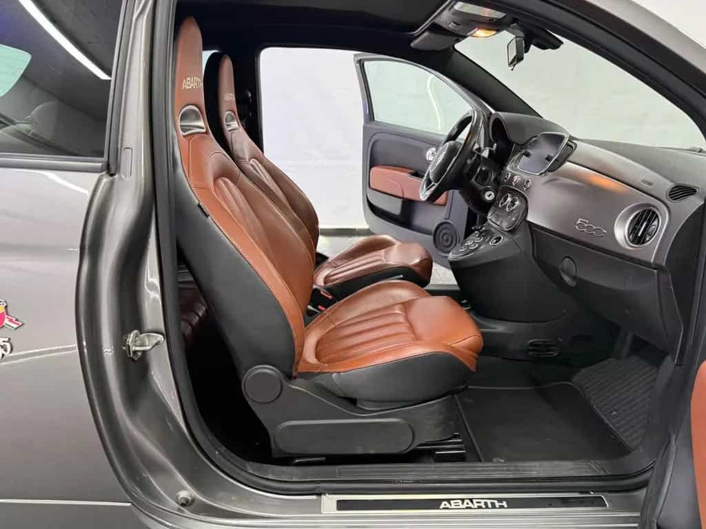 Fiat 595 Turismo Cabrio Aut. 1HD LEDER APPLE NAVI DAB 09/2019-photo-17