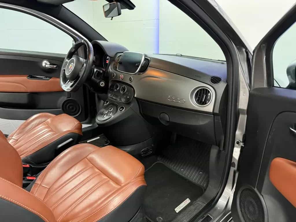 Fiat 595 Turismo Cabrio Aut. 1HD LEDER APPLE NAVI DAB 09/2019-photo-23